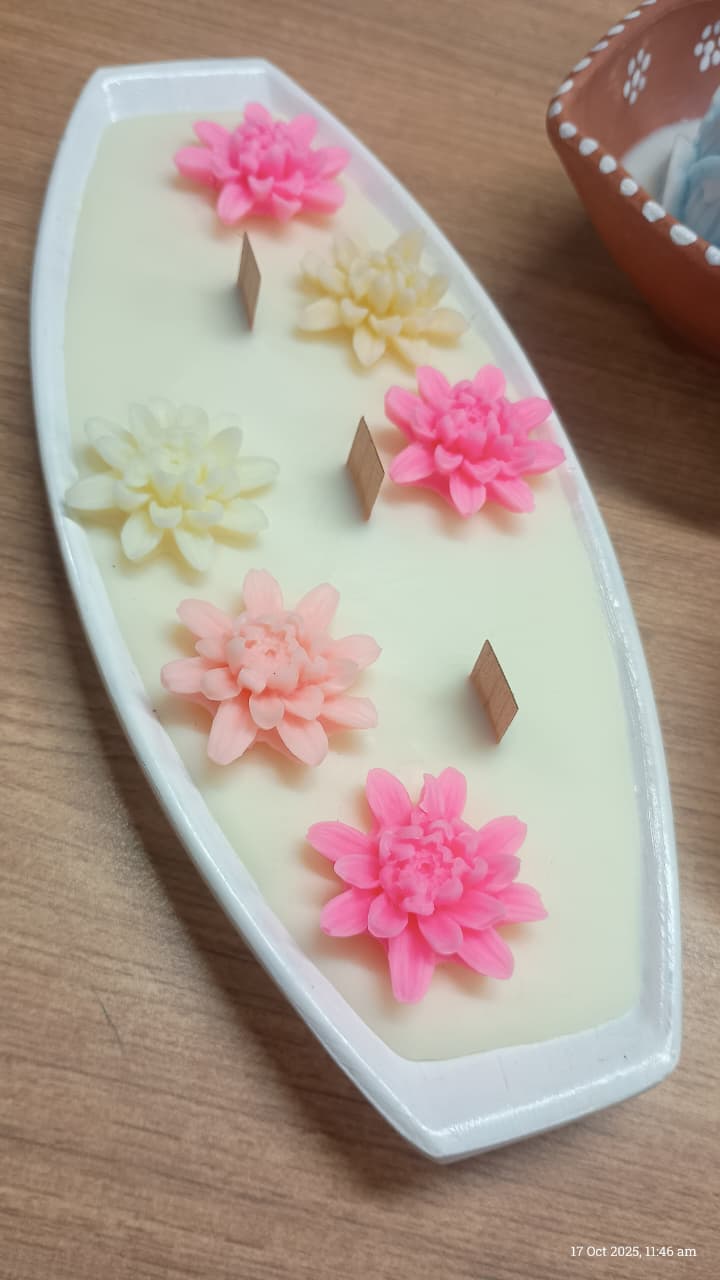 Blossom Boat Candle – Floral Decorative Soy Wax Candle