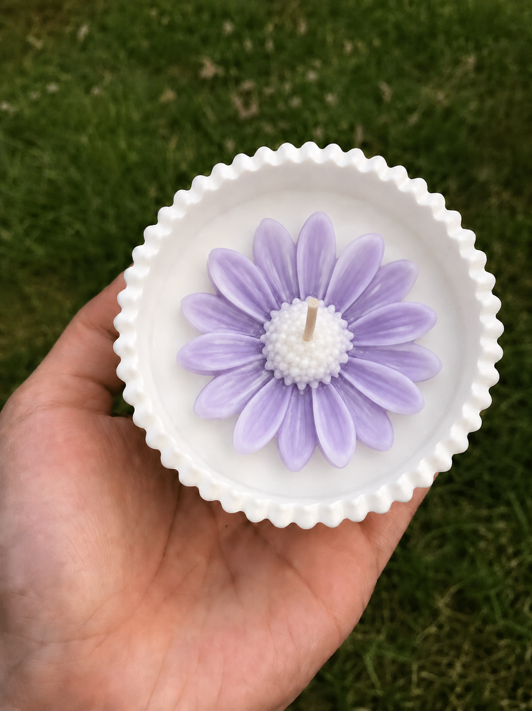 Lavender Daisy Candle
